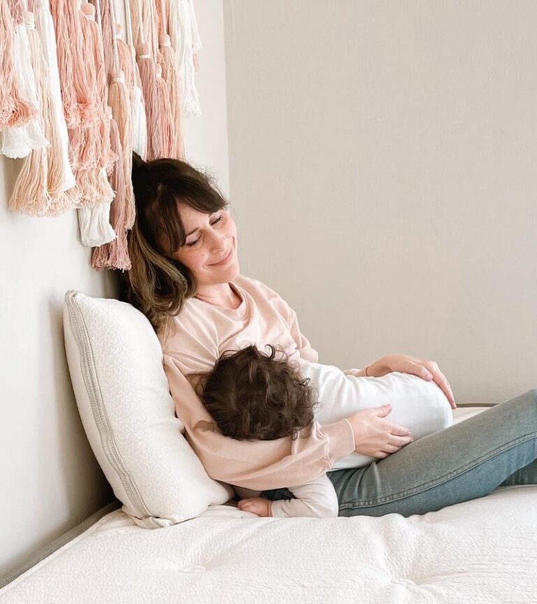 Read more about the article How to Build a Consistent Routine for Your Toddler