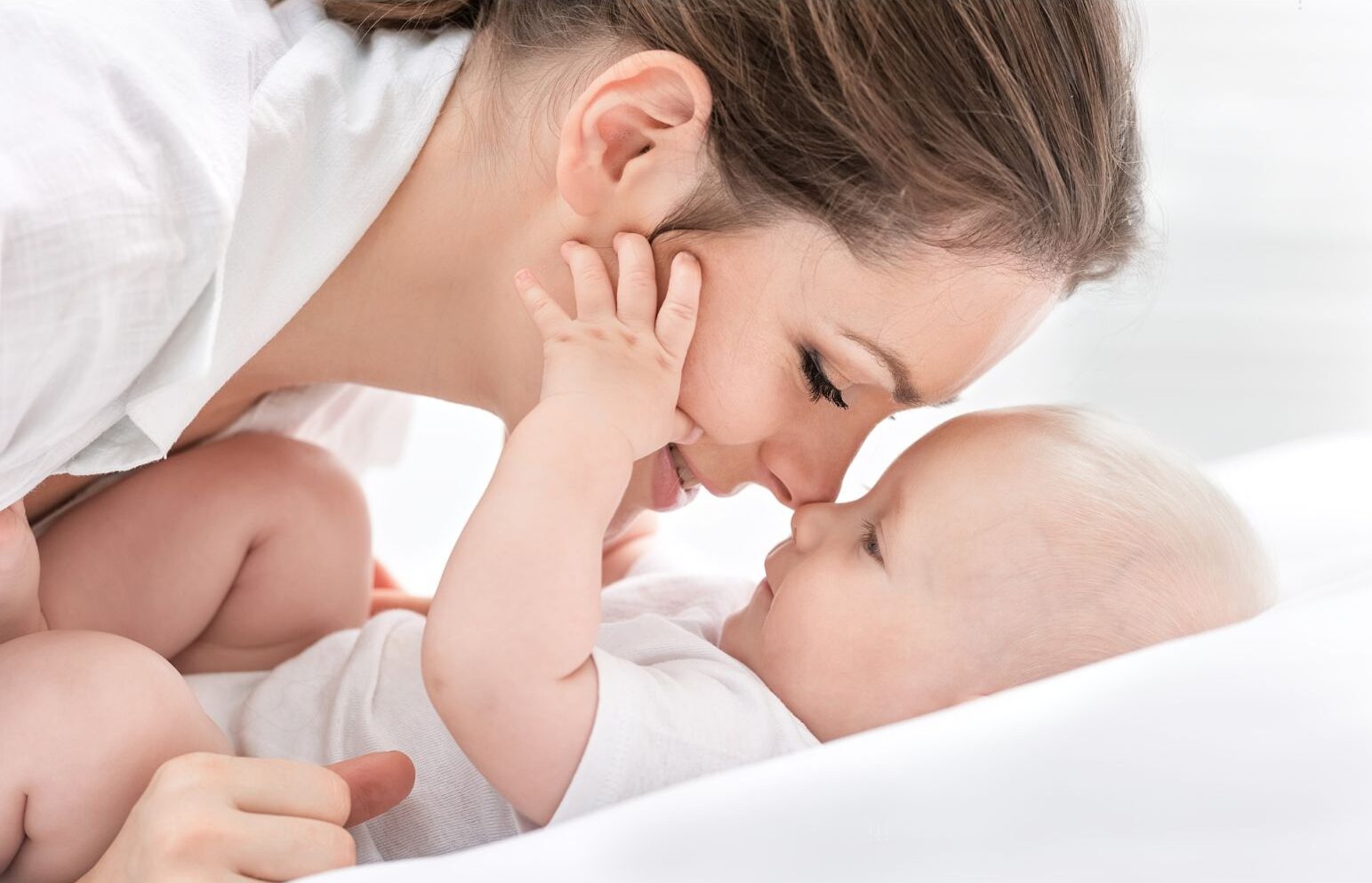 You are currently viewing Nurturing Your Baby’s Emotional Development