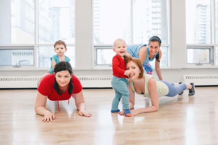 Read more about the article Toddler-Friendly Workouts: Fun Ways to Stay Active Together