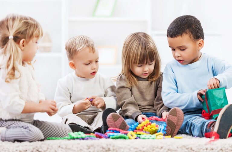Read more about the article The Benefits of Group Play