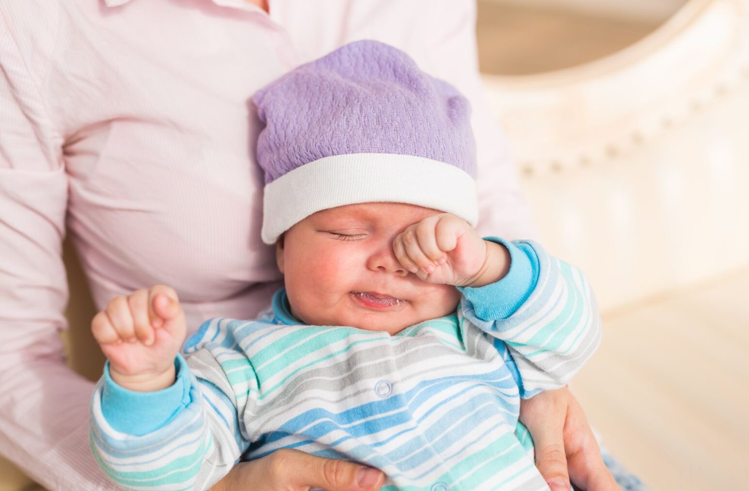 You are currently viewing Getting to Know Your Baby’s Sleepy Cues